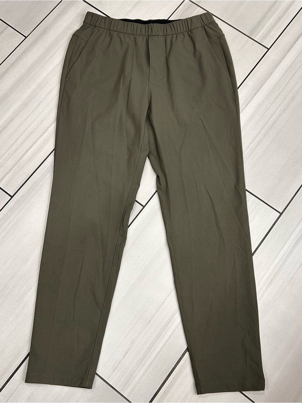 Lululemon ABC Pull On Pants Warpstreme Green LG Athletic Gym Drawstring